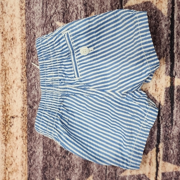 Baby Gap shorts - Picture 5 of 6